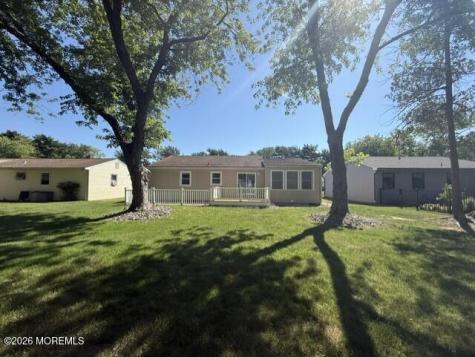 23 Stanford Drive Toms River NJ 08757