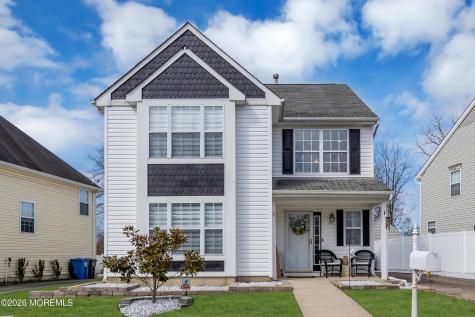 44 Messenger Court Toms River NJ 08753