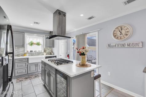 44 Messenger Court Toms River NJ 08753