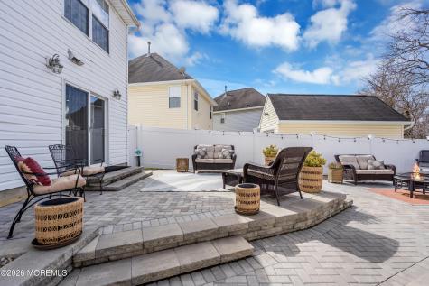 44 Messenger Court Toms River NJ 08753