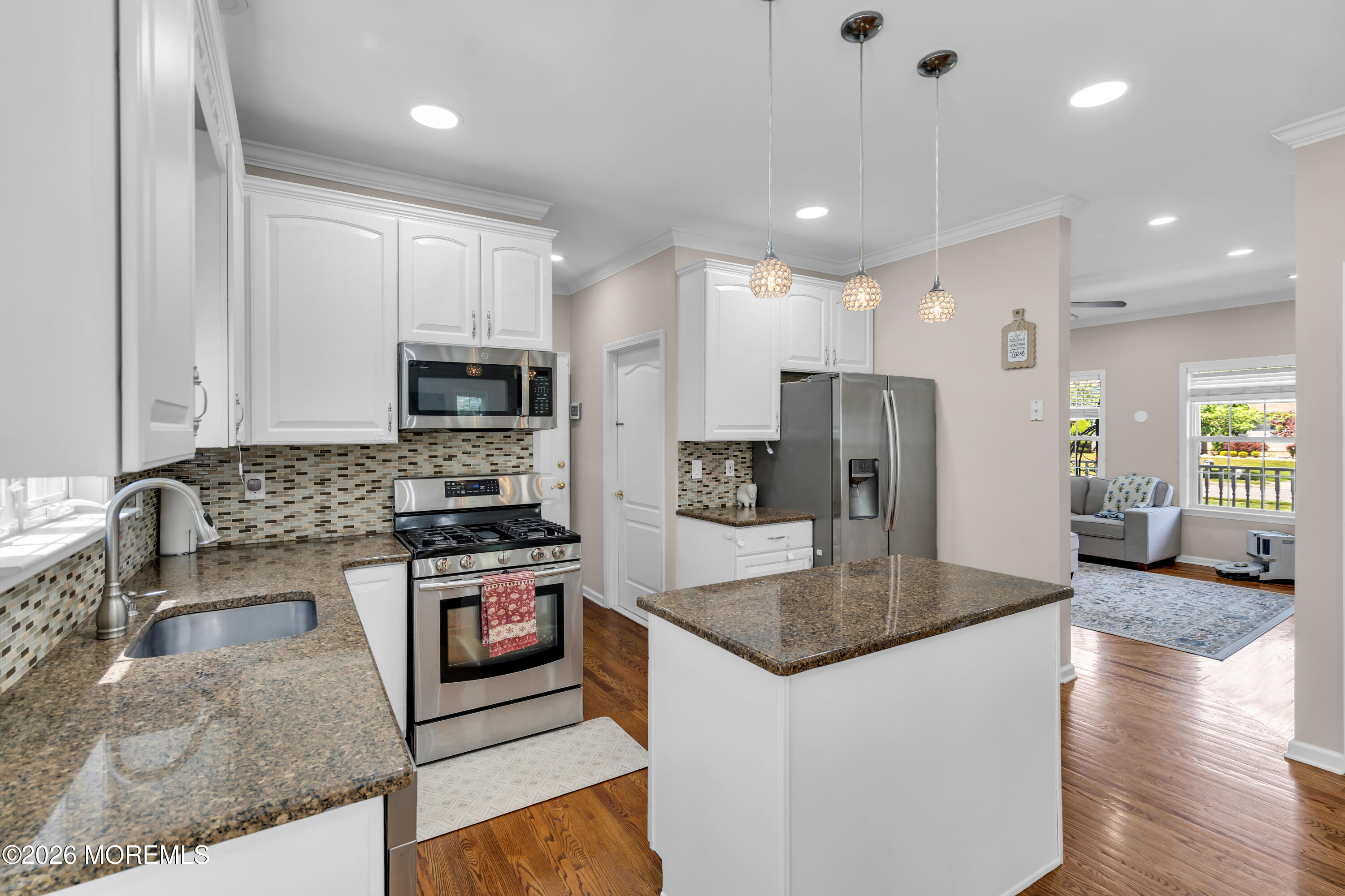 15 Susie Lane Jackson NJ 08527