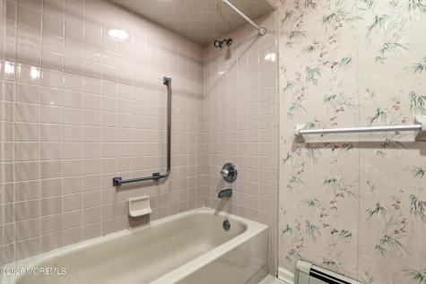 1925 Kwansan Court Toms River NJ 08755