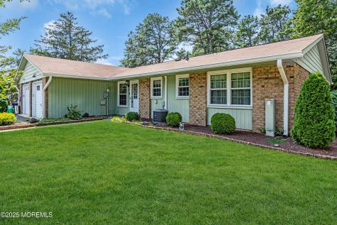 40A Buckingham Drive Manchester NJ 08759