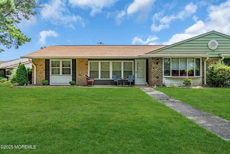 40A Buckingham Drive Manchester NJ 08759