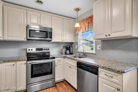 40A Buckingham Drive Manchester NJ 08759