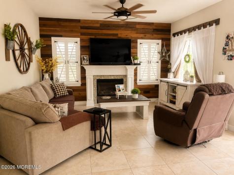 12 Jamie Court Barnegat NJ 08005