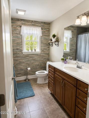 12 Jamie Court Barnegat NJ 08005