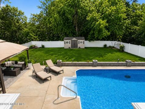 12 Jamie Court Barnegat NJ 08005