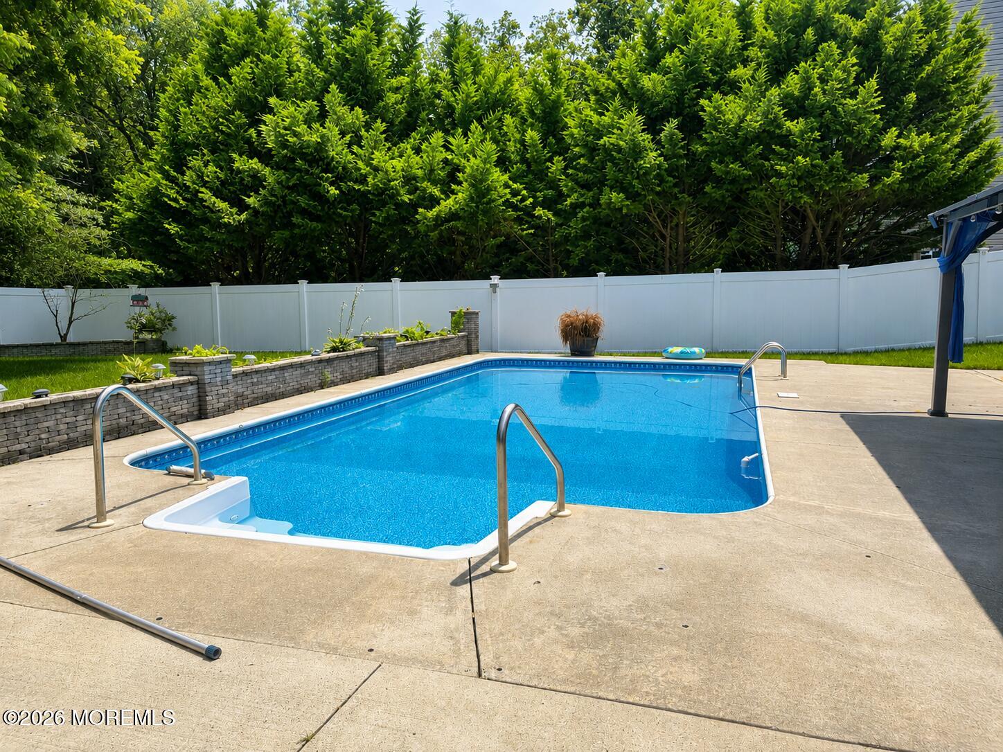 12 Jamie Court Barnegat NJ 08005