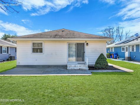 62 Fort De France Avenue Toms River NJ 08757