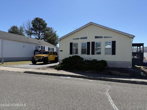 85 Seattle Slew Drive Howell NJ 07731