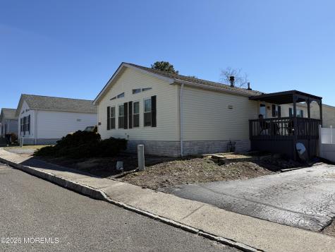 85 Seattle Slew Drive Howell NJ 07731