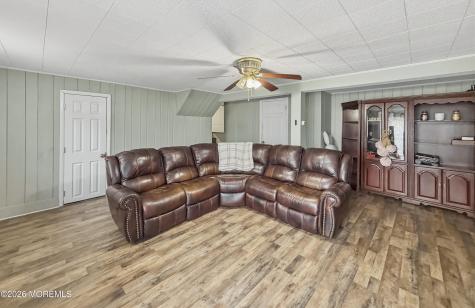 515 Hollywood Avenue Toms River NJ 08753