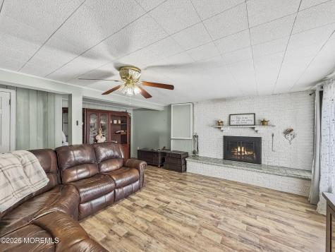 515 Hollywood Avenue Toms River NJ 08753
