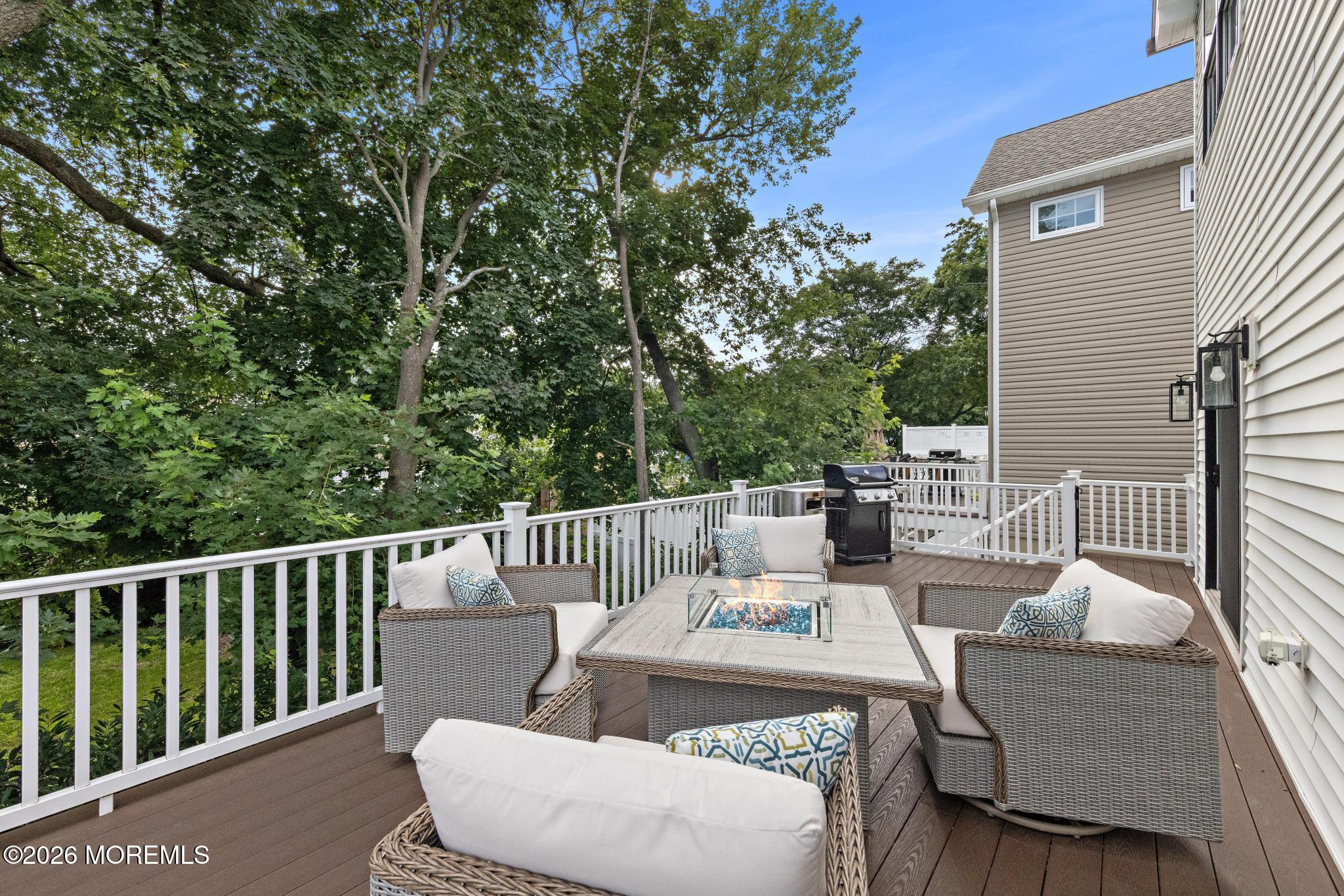 11 4th Street Highlands NJ 07732