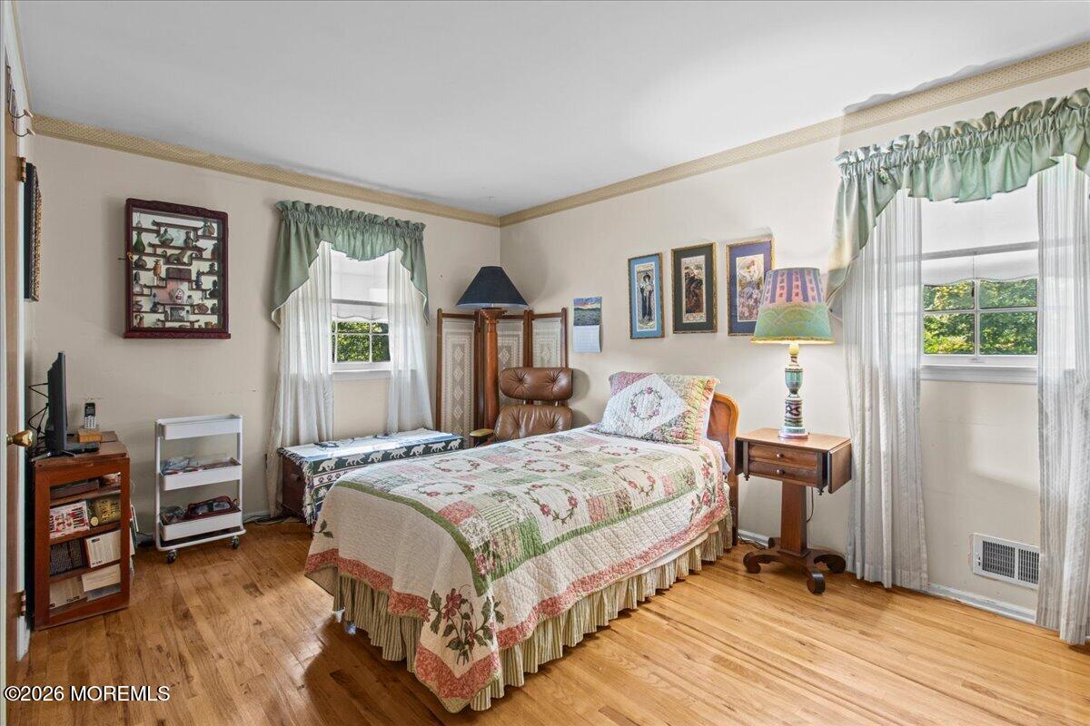 952 Alden Drive Toms River NJ 08753