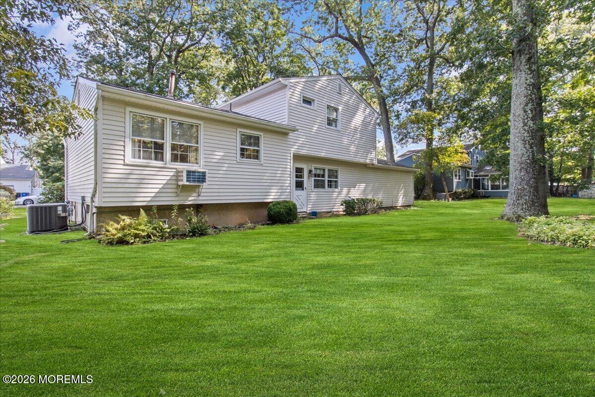 952 Alden Drive Toms River NJ 08753