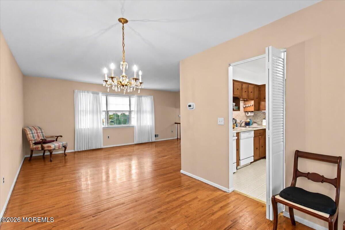 952 Alden Drive Toms River NJ 08753