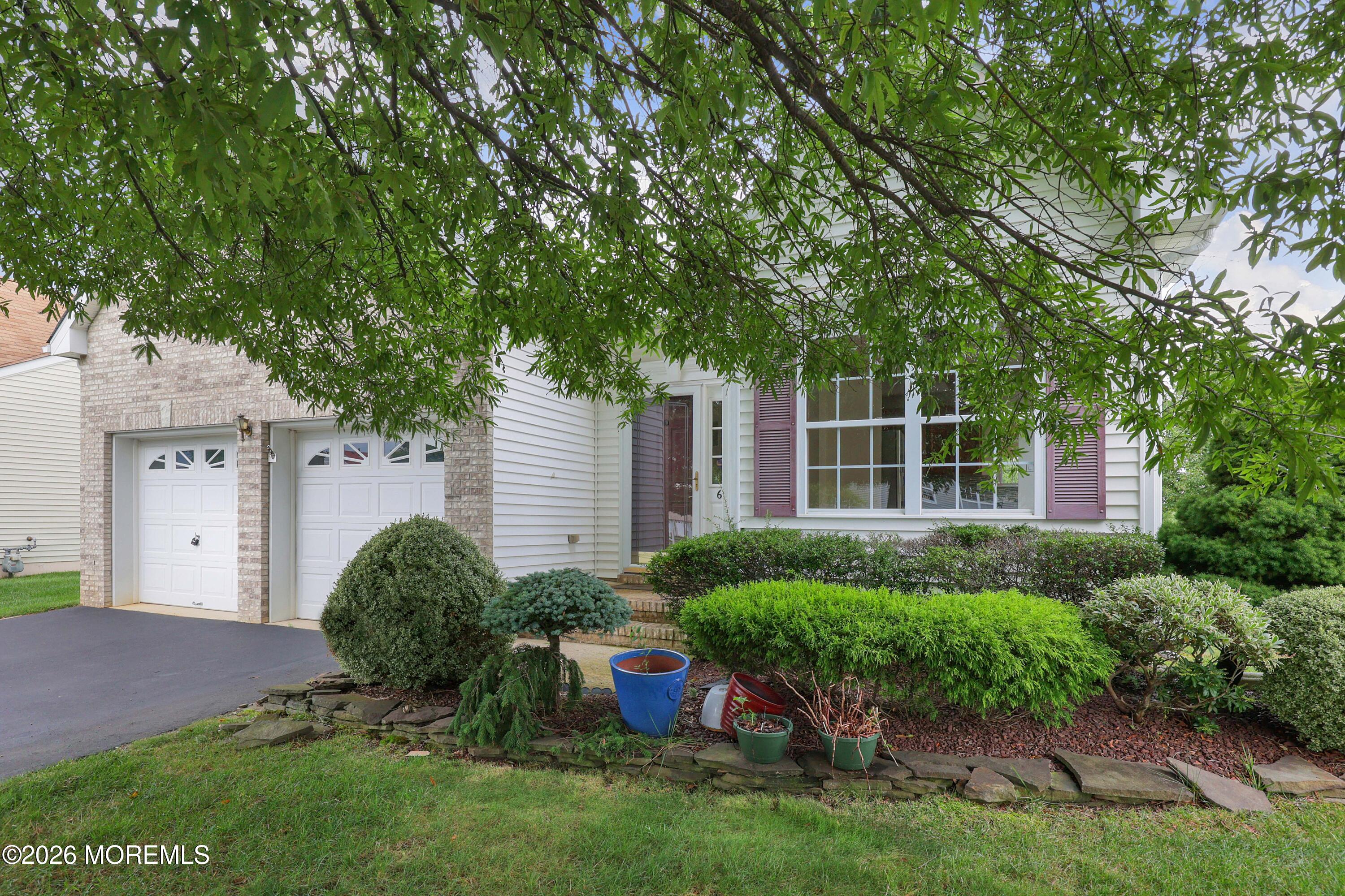 6 Silver Maple Lane Howell NJ 07731