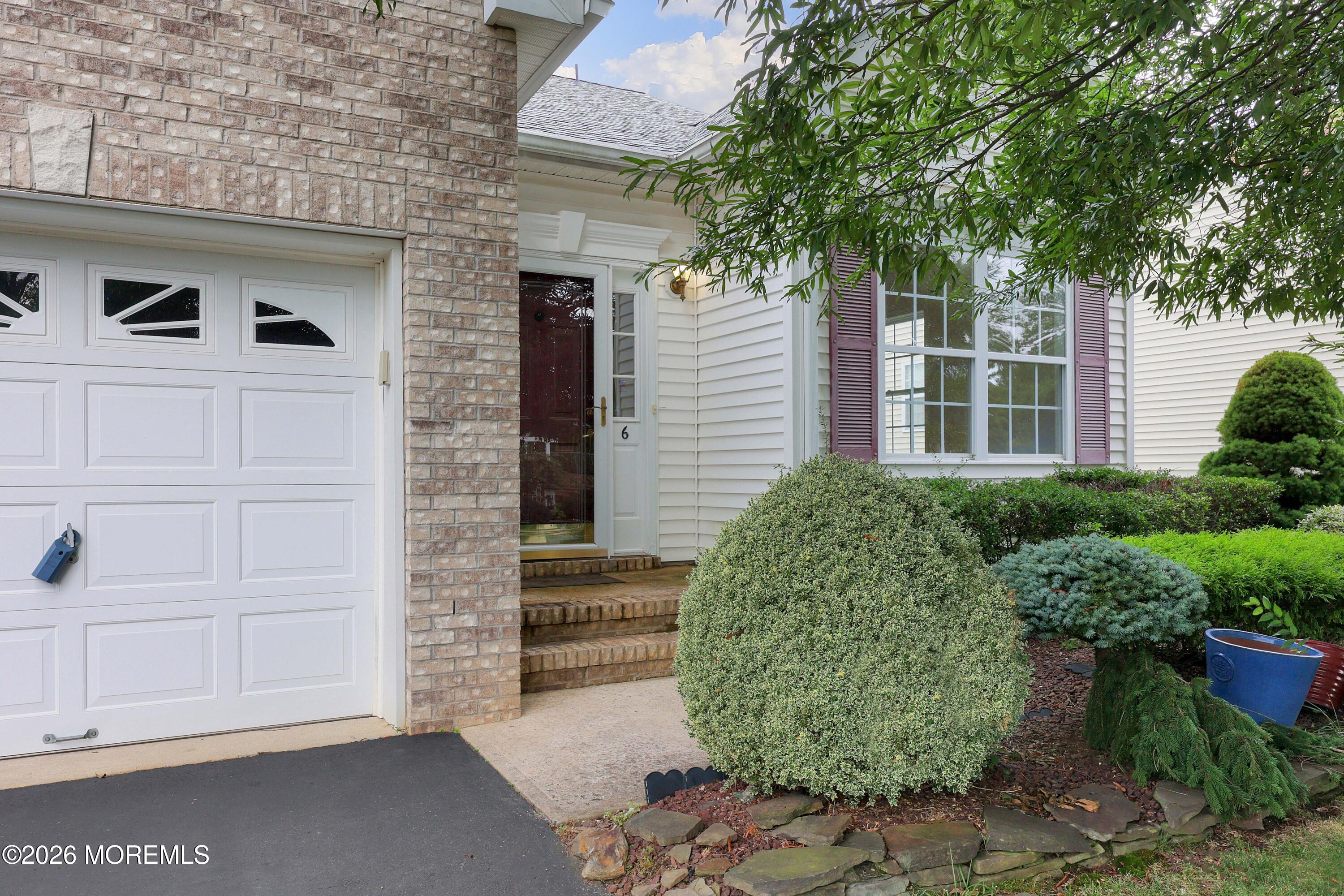 6 Silver Maple Lane Howell NJ 07731