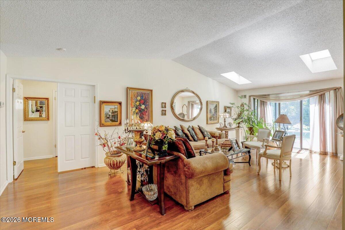 19 Hampton Drive Marlboro NJ 07746