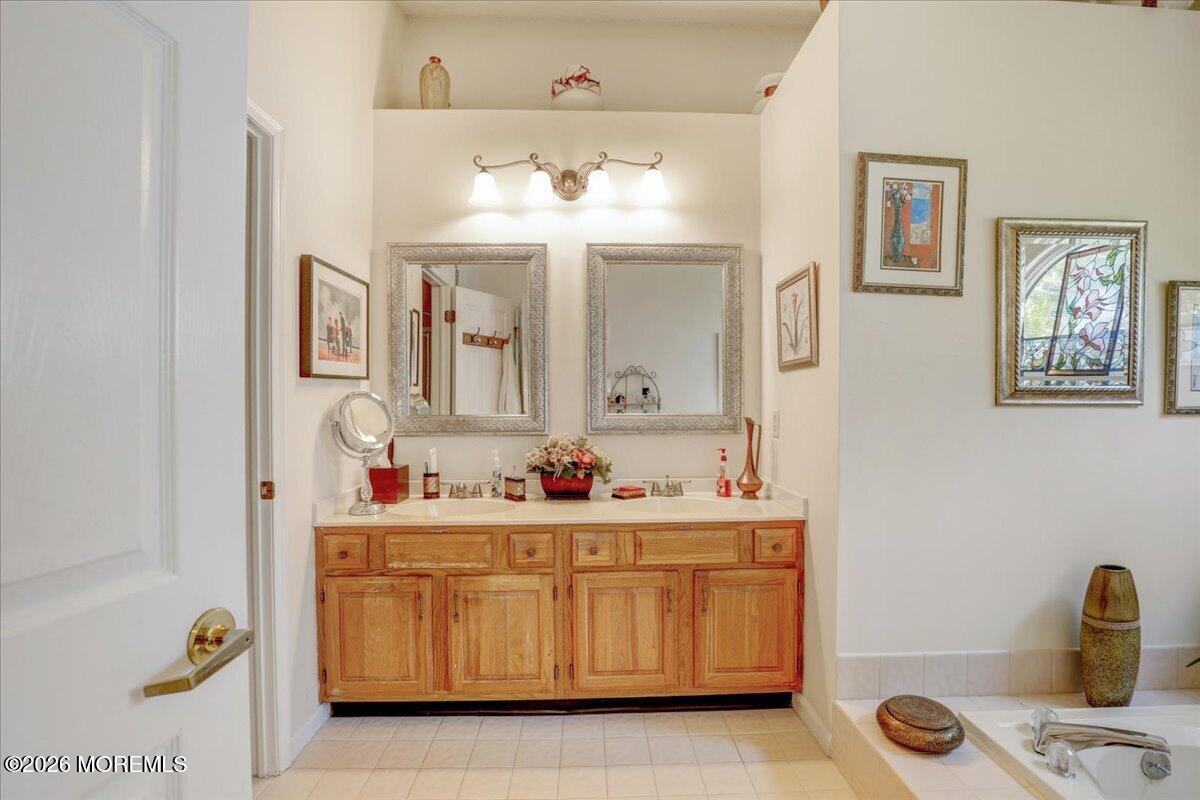 19 Hampton Drive Marlboro NJ 07746