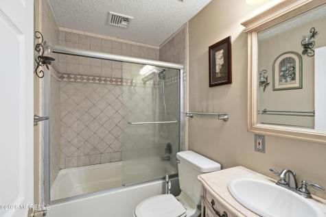16 Snead Court Little Egg Harbor NJ 08087