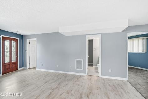 16 Snead Court Little Egg Harbor NJ 08087