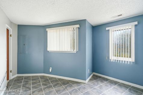 16 Snead Court Little Egg Harbor NJ 08087
