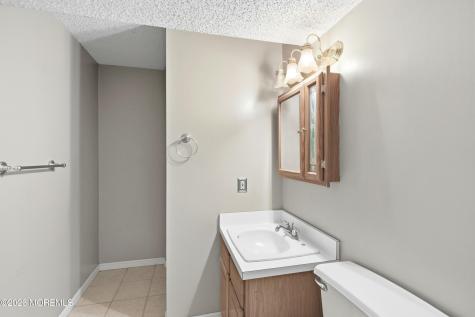 16 Snead Court Little Egg Harbor NJ 08087