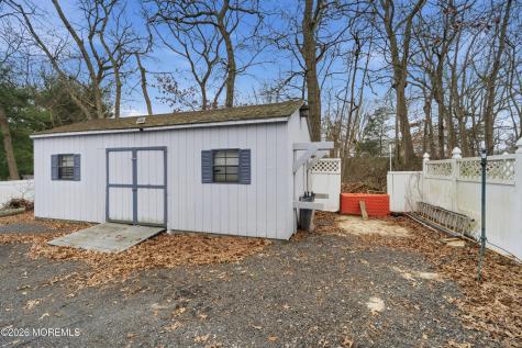 16 Snead Court Little Egg Harbor NJ 08087