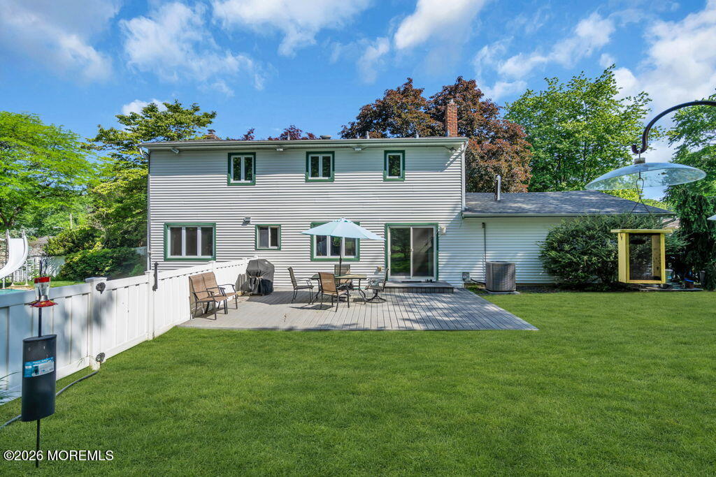 1 Dickinson Lane Morganville NJ 07751