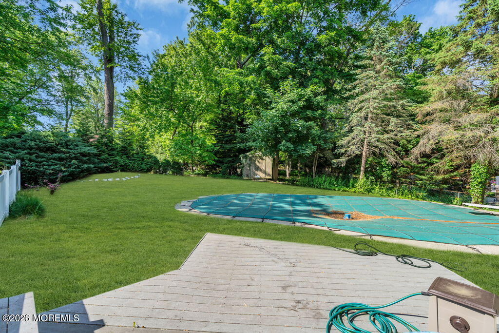 1 Dickinson Lane Morganville NJ 07751