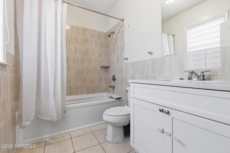 27 Lodz Drive Lakewood NJ 08701
