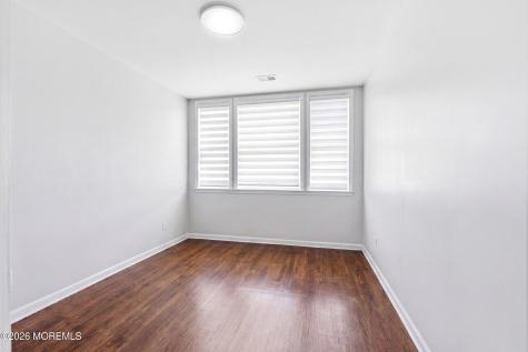 27 Lodz Drive Lakewood NJ 08701