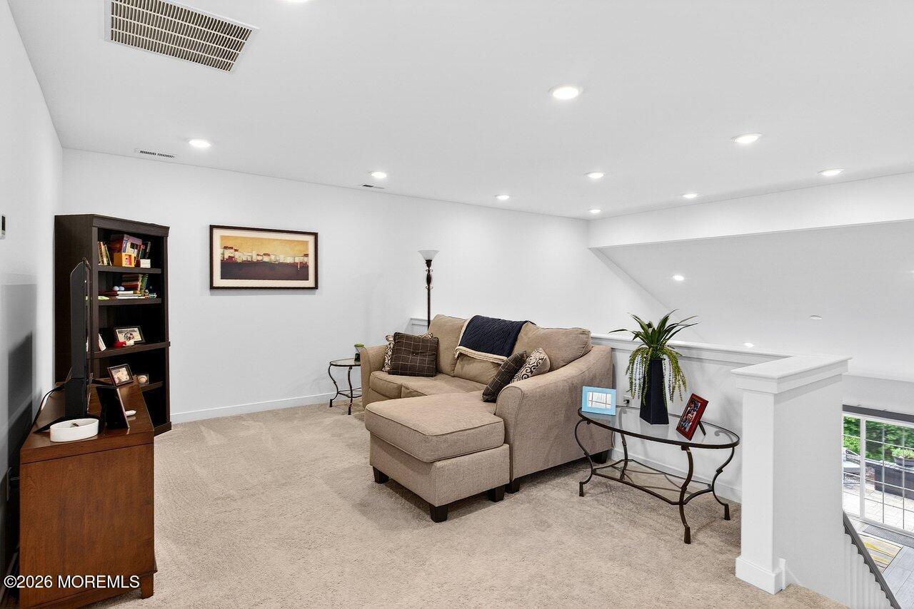 72 Aqueduct Boulevard New Egypt NJ 08533