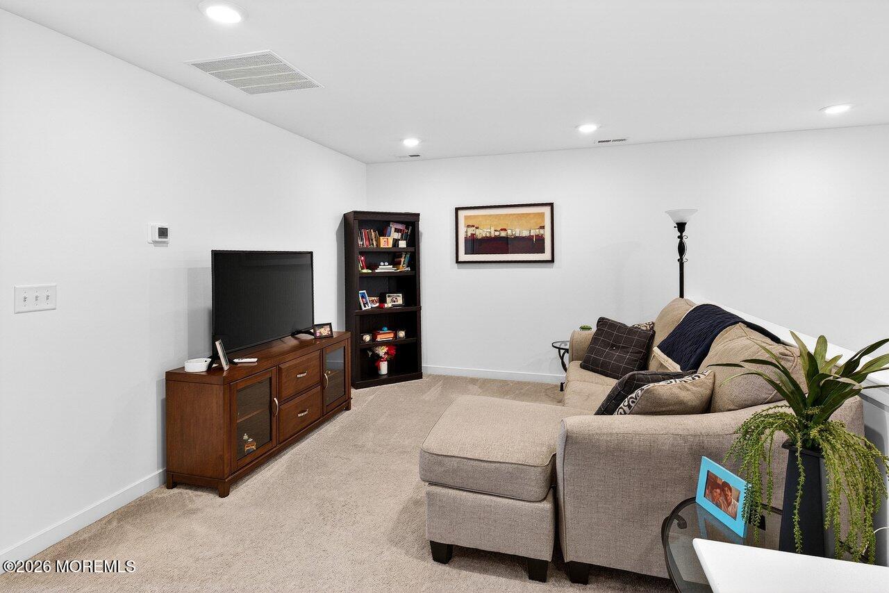72 Aqueduct Boulevard New Egypt NJ 08533