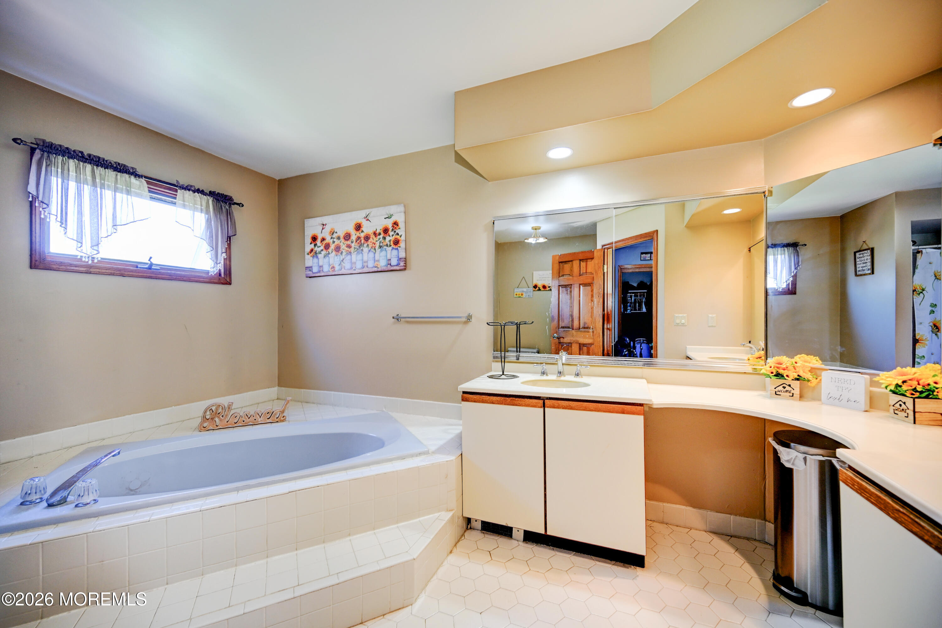23 Red Hawk Road S Colts Neck NJ 07722