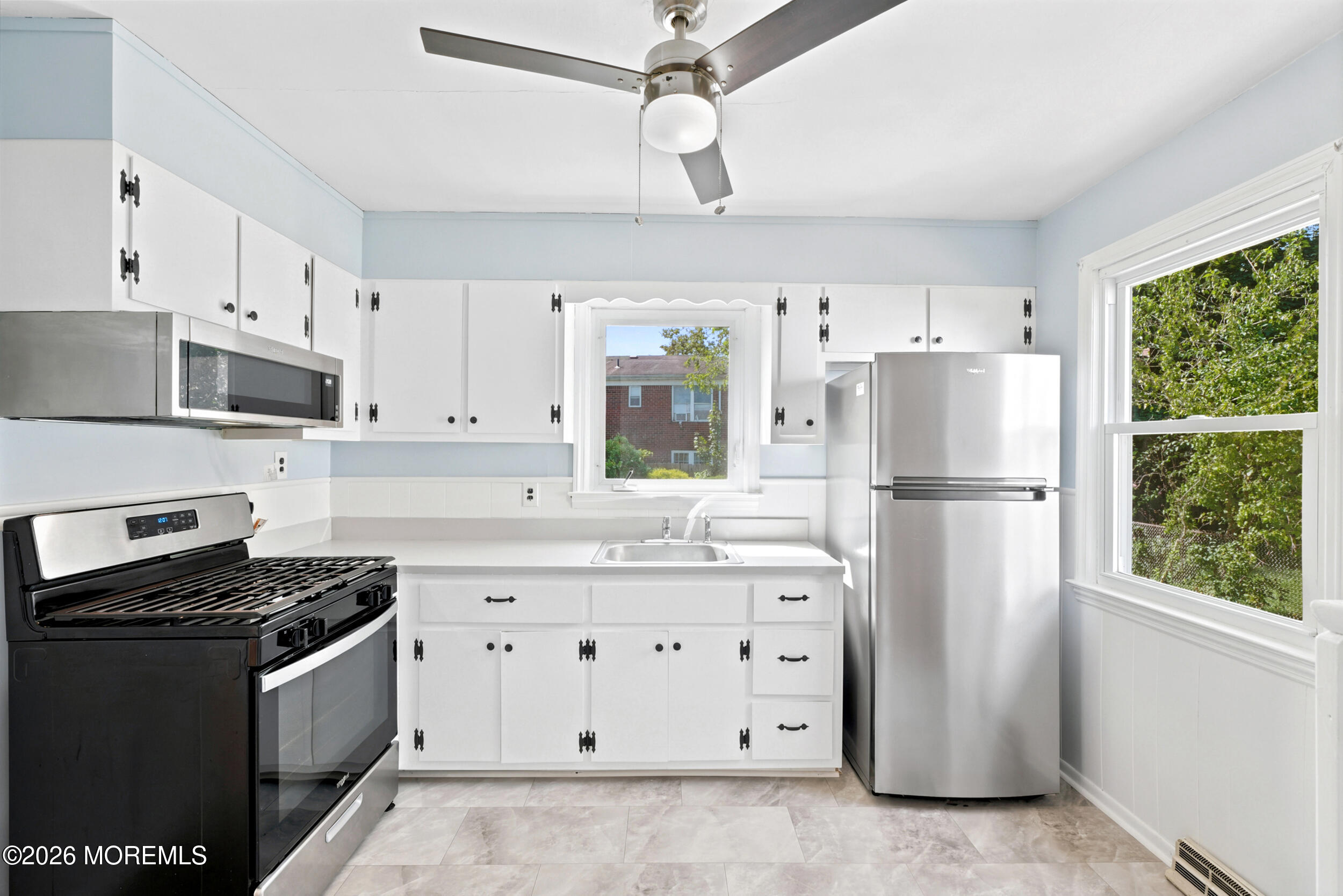 16 Eisenhower Avenue Spotswood NJ 08884