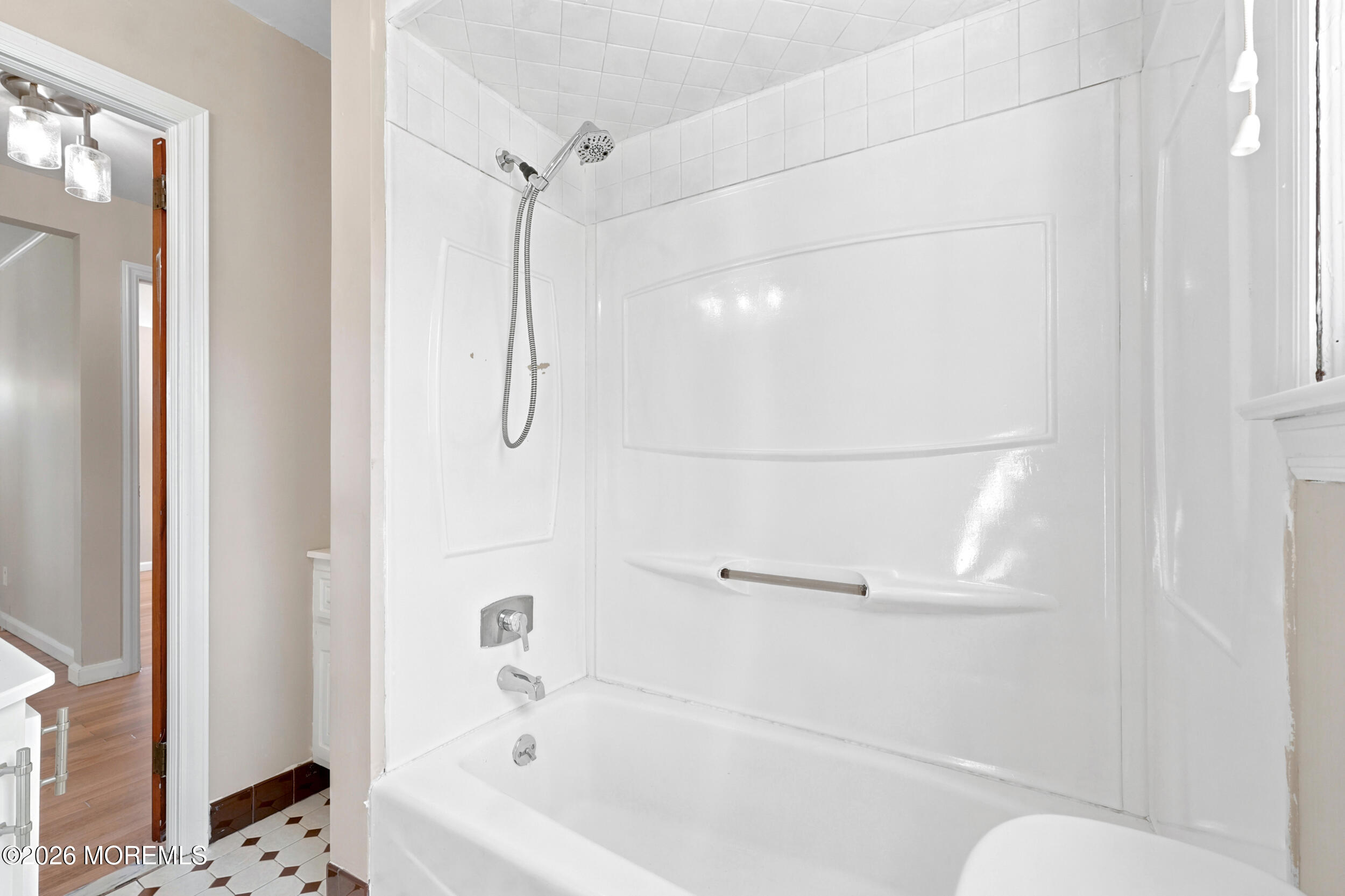 16 Eisenhower Avenue Spotswood NJ 08884