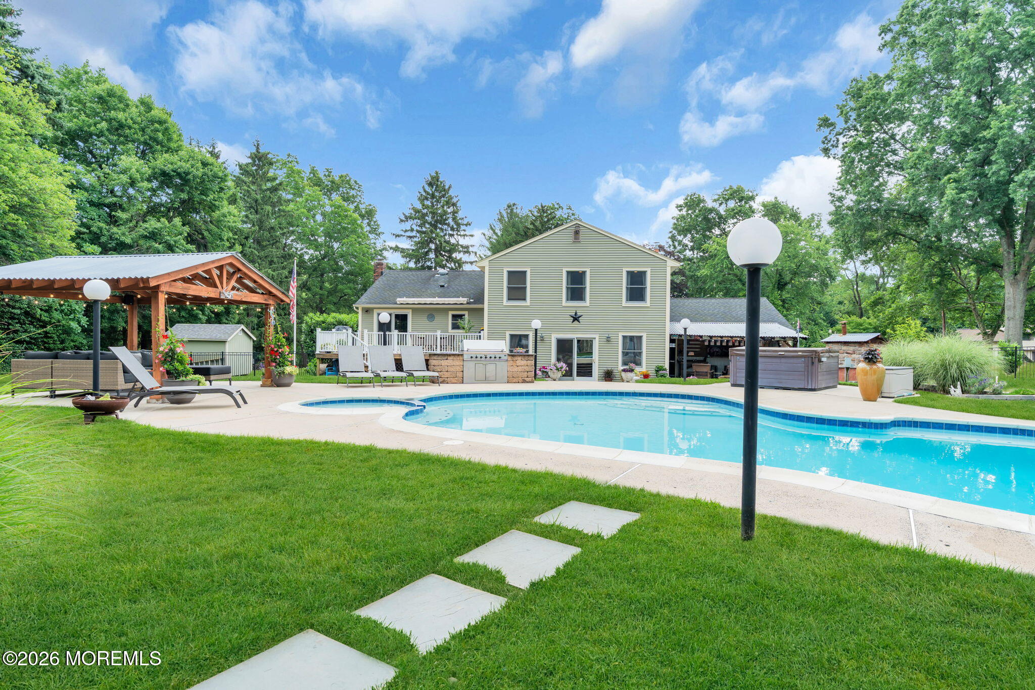23 Southview Terrace S Middletown NJ 07748