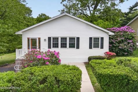 16 Oneida Avenue Atlantic Highlands NJ 07716