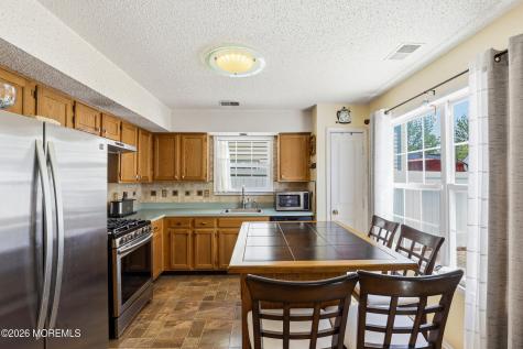 129 Hamlet Court Toms River NJ 08753