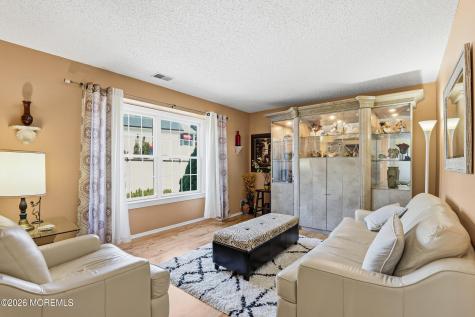 129 Hamlet Court Toms River NJ 08753