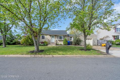 318 Texas Drive Brick NJ 08723