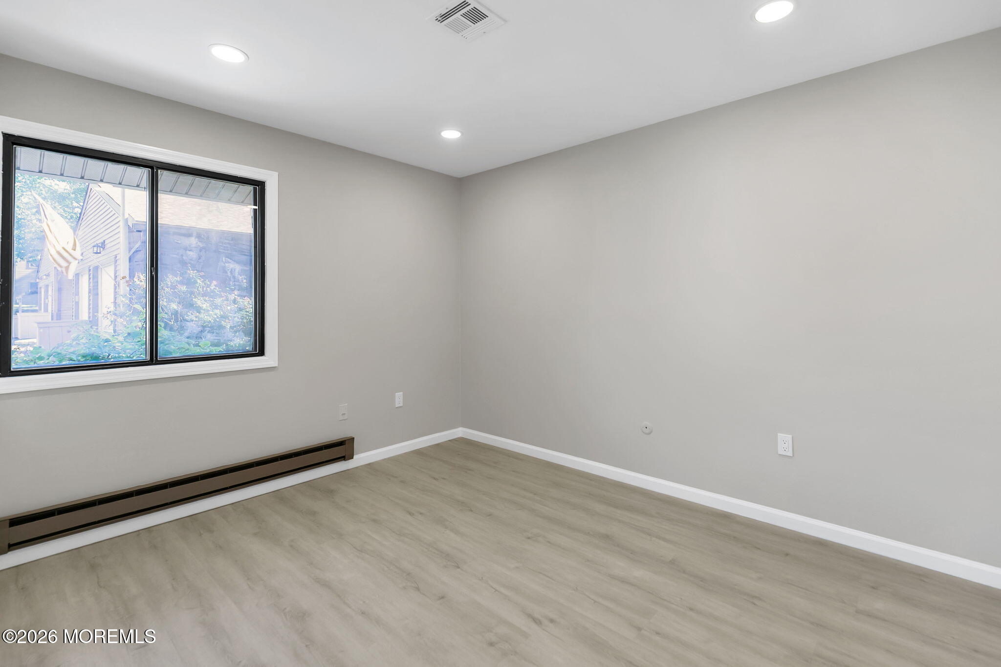 12 Farmingdale Court Red Bank NJ 07701