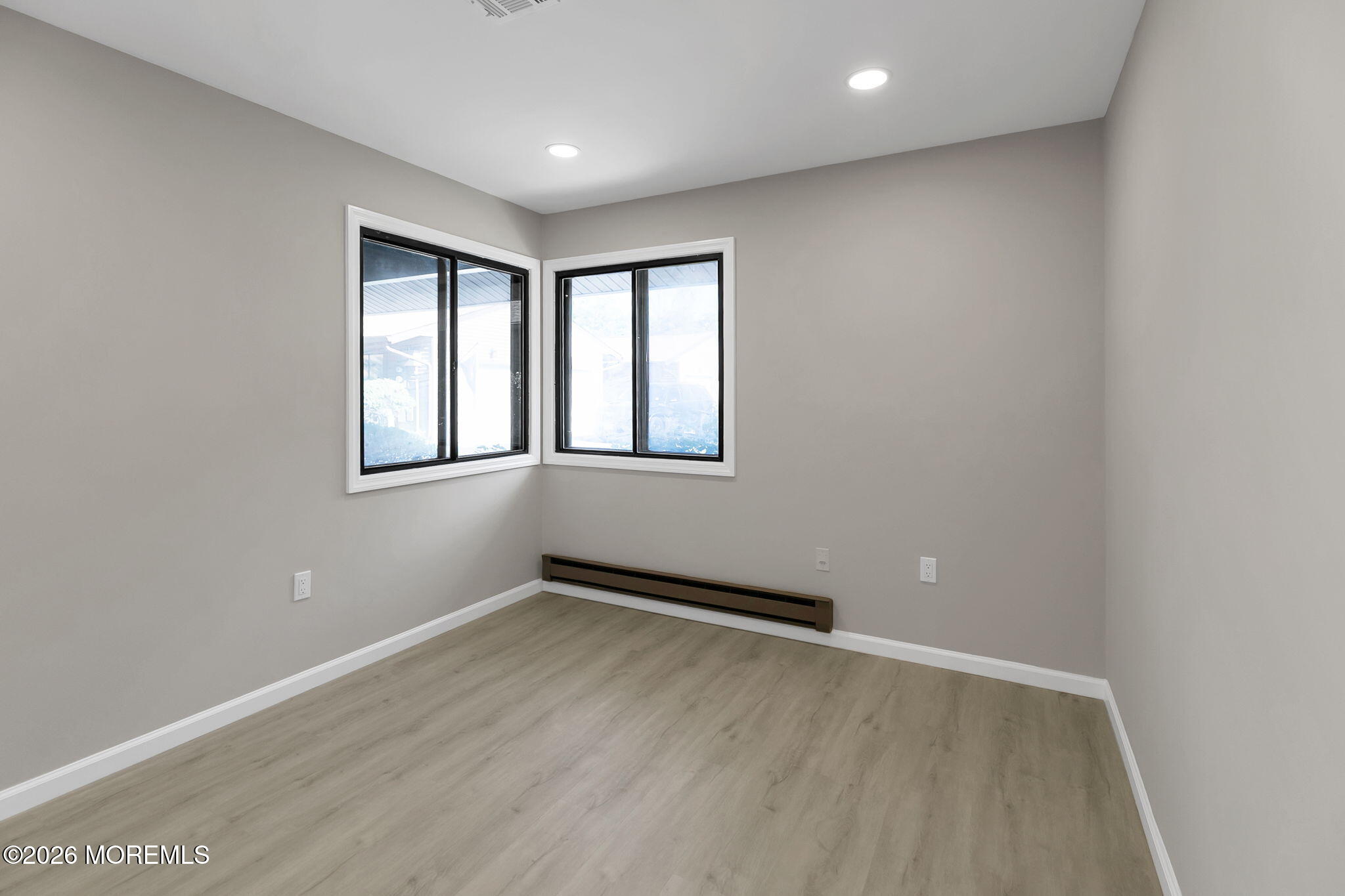 12 Farmingdale Court Red Bank NJ 07701