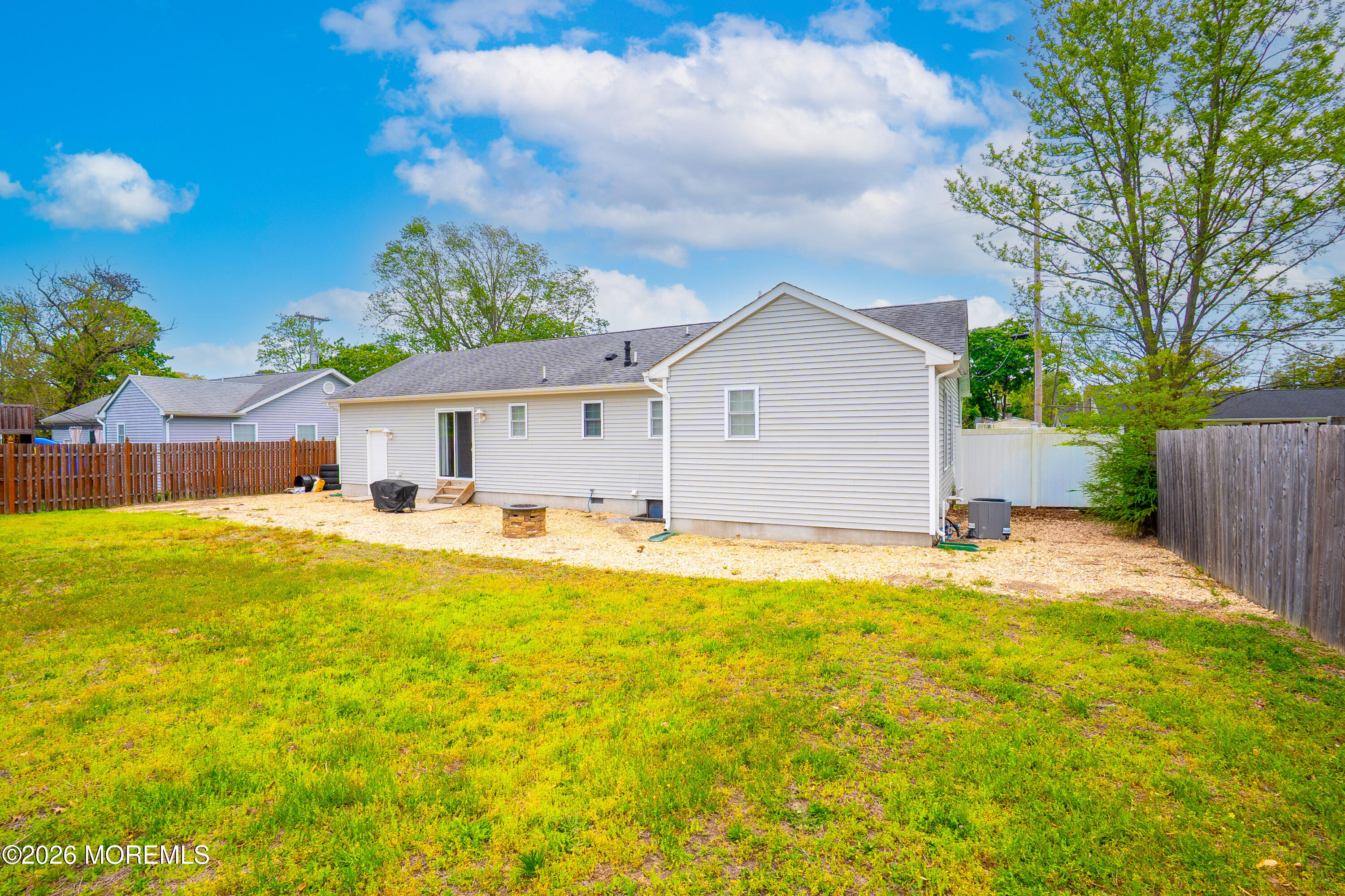 226 Pennant Avenue Beachwood NJ 08722