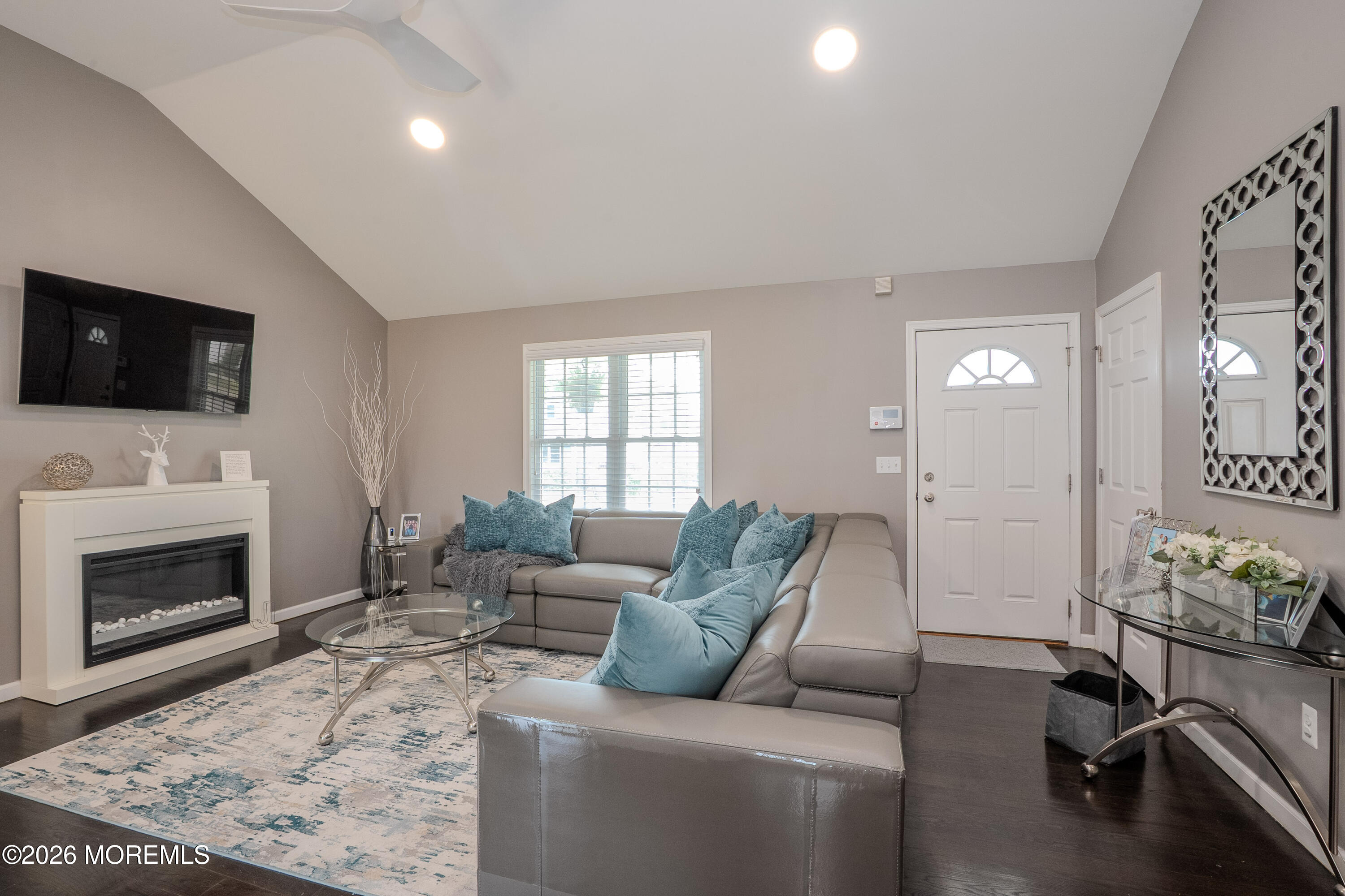 226 Pennant Avenue Beachwood NJ 08722