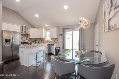 226 Pennant Avenue Beachwood NJ 08722